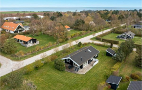 3 Bedroom Beautiful Home In Samsø